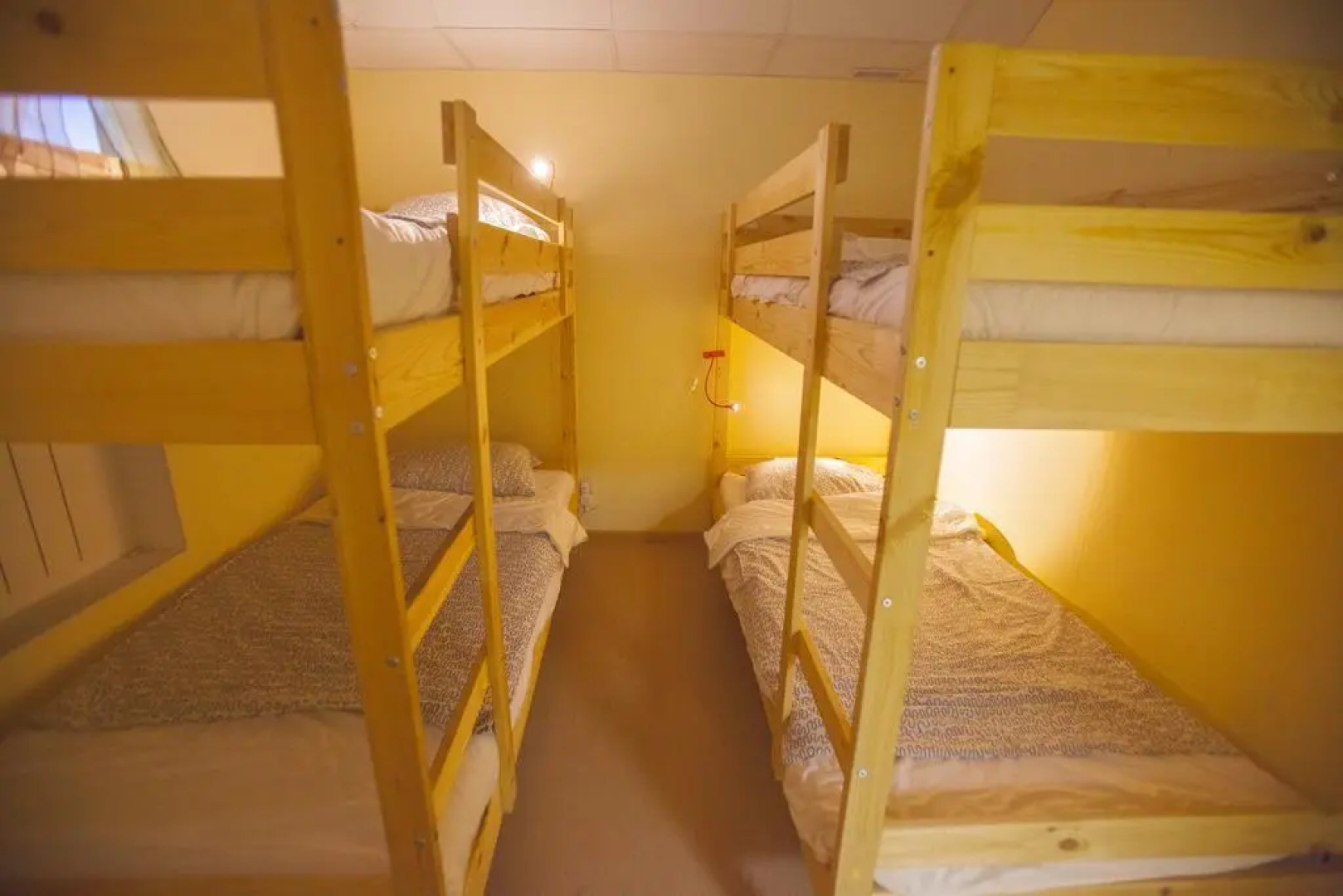 Hostel Tihaya Gavan'