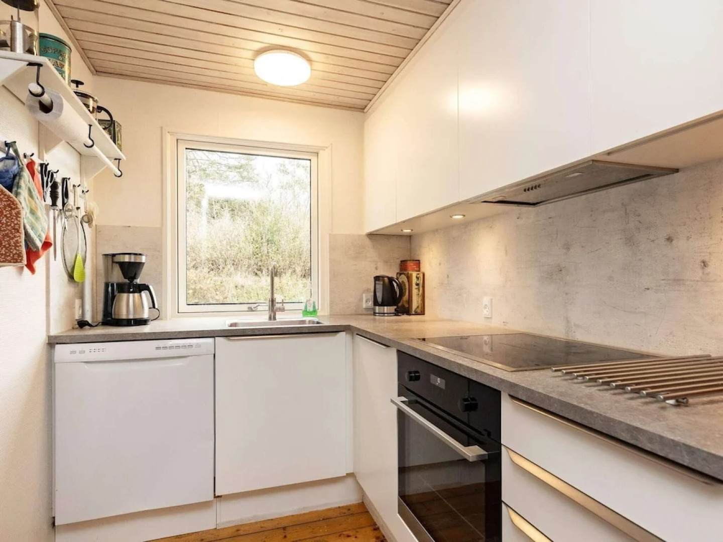 6 Person Holiday Home in Martofte