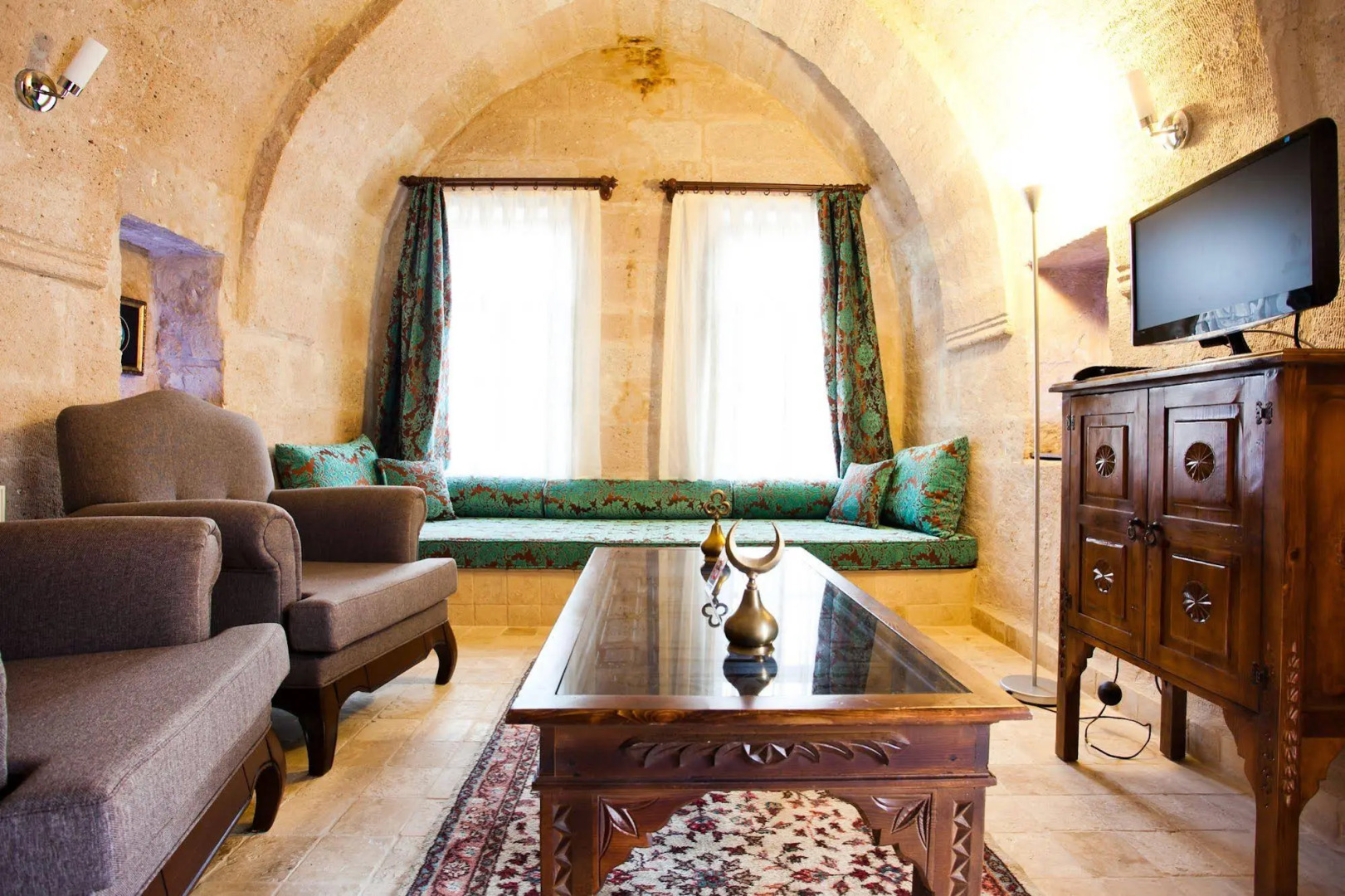 Monte Cappa Cave House