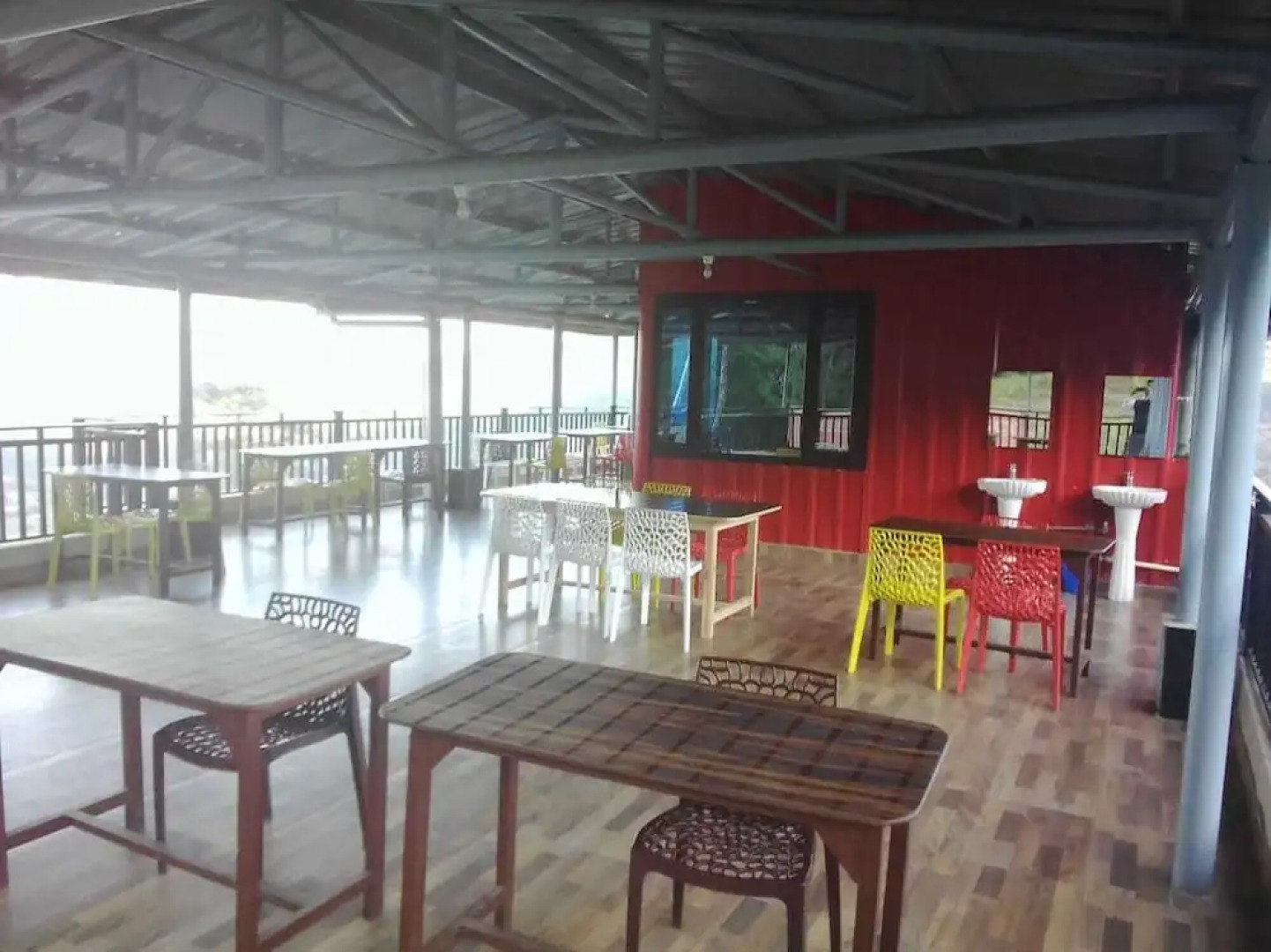 Hotel Trishul Regency