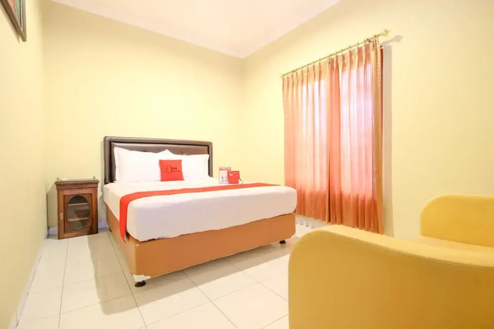 RedDoorz near Desa Wisata Kasongan