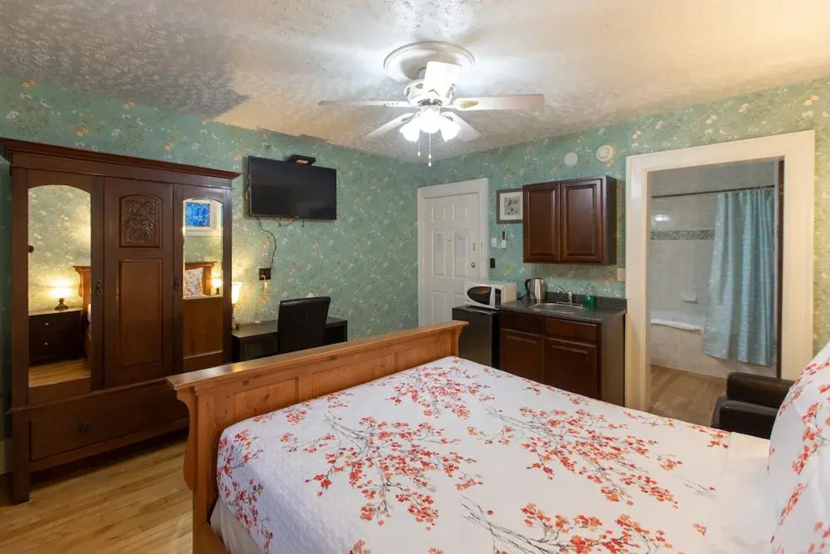 Prince Street Suites