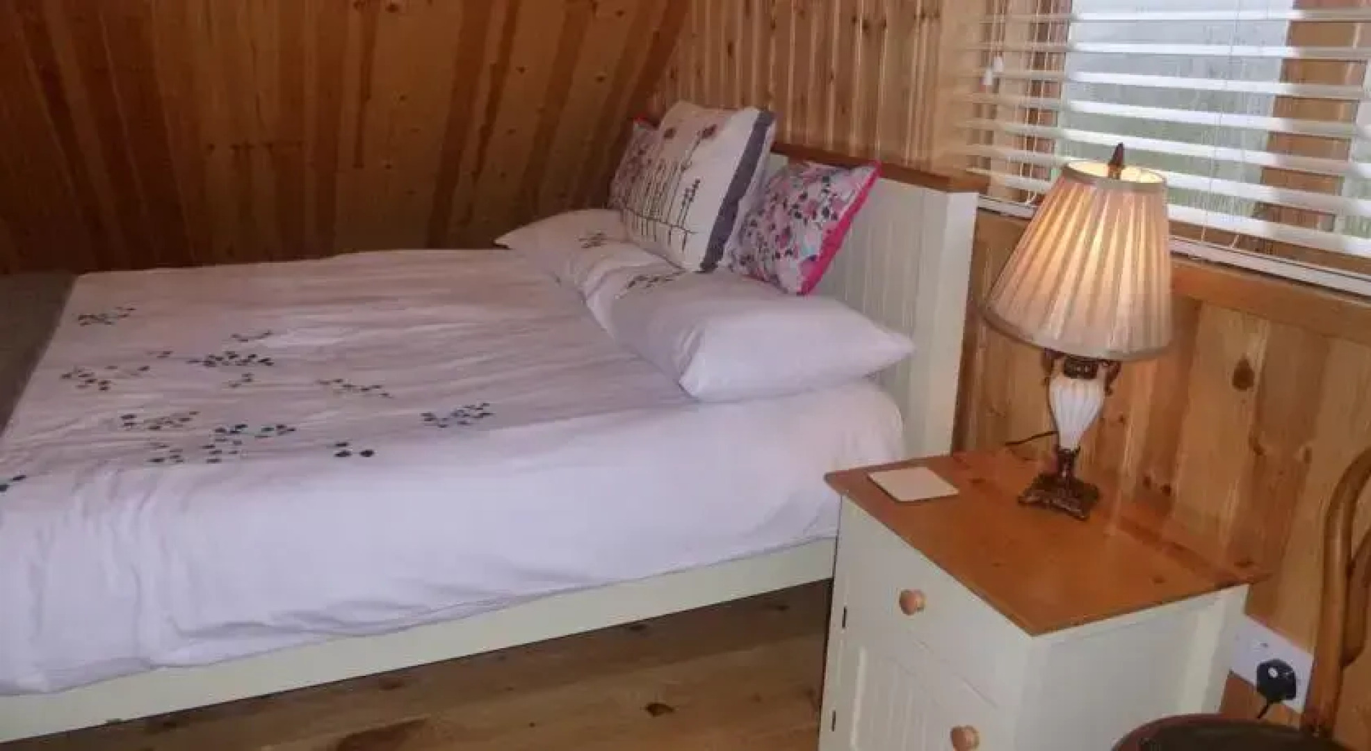 Belan Lodge - Courtyard Accommodation,"The John Hariffs"