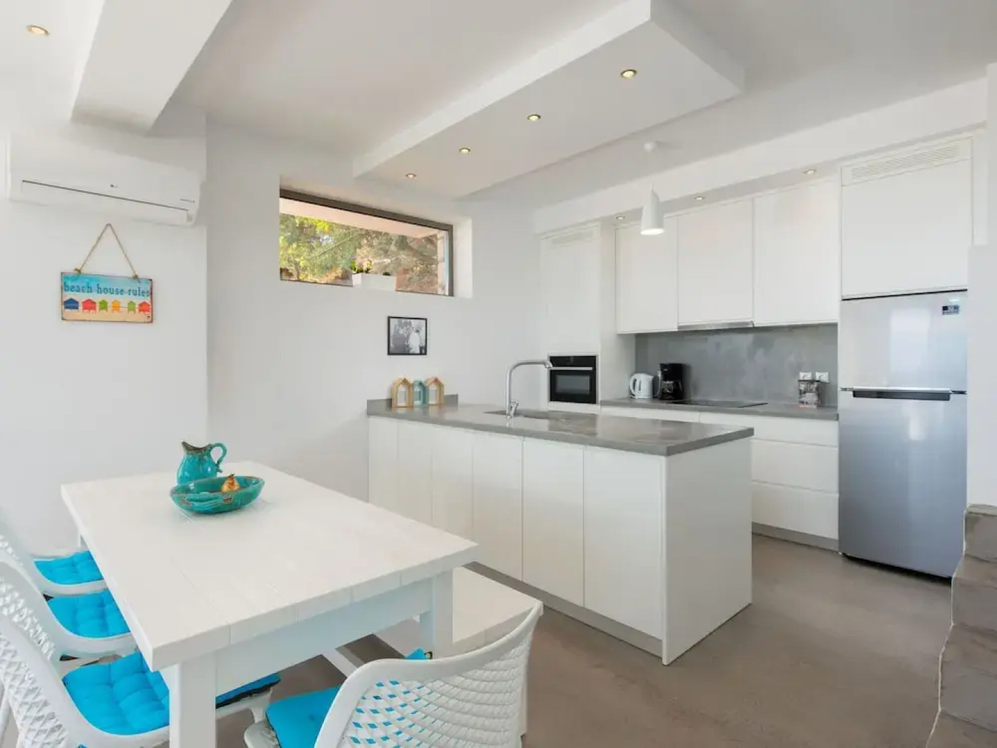 Villa in Rhodes With Infinity Pool