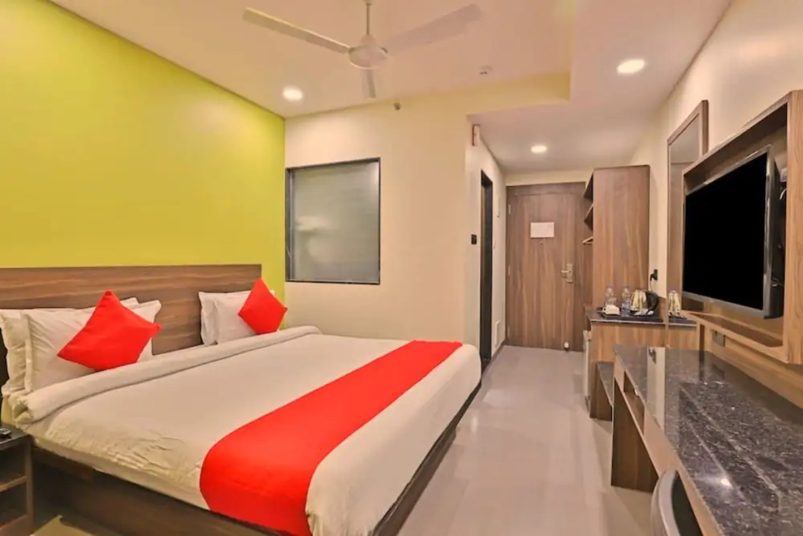 GenX Surat BY 1589 Hotels