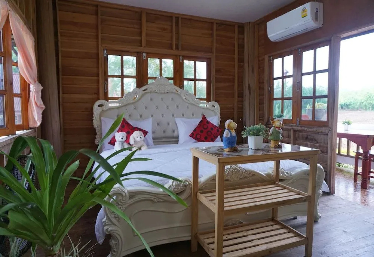 The Diamond Lannara Swiss Valley