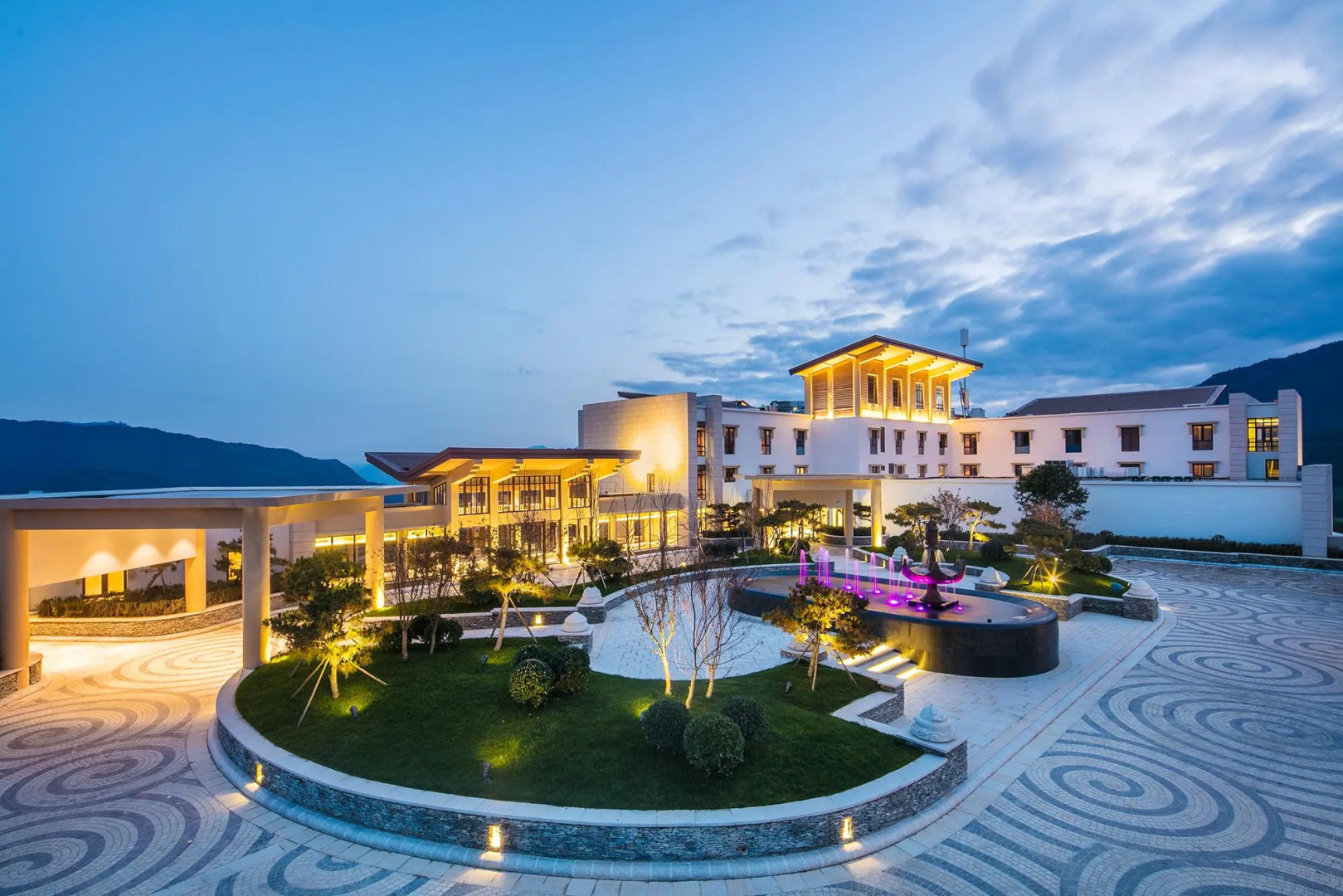 Banyan Tree Jiuzhaigou