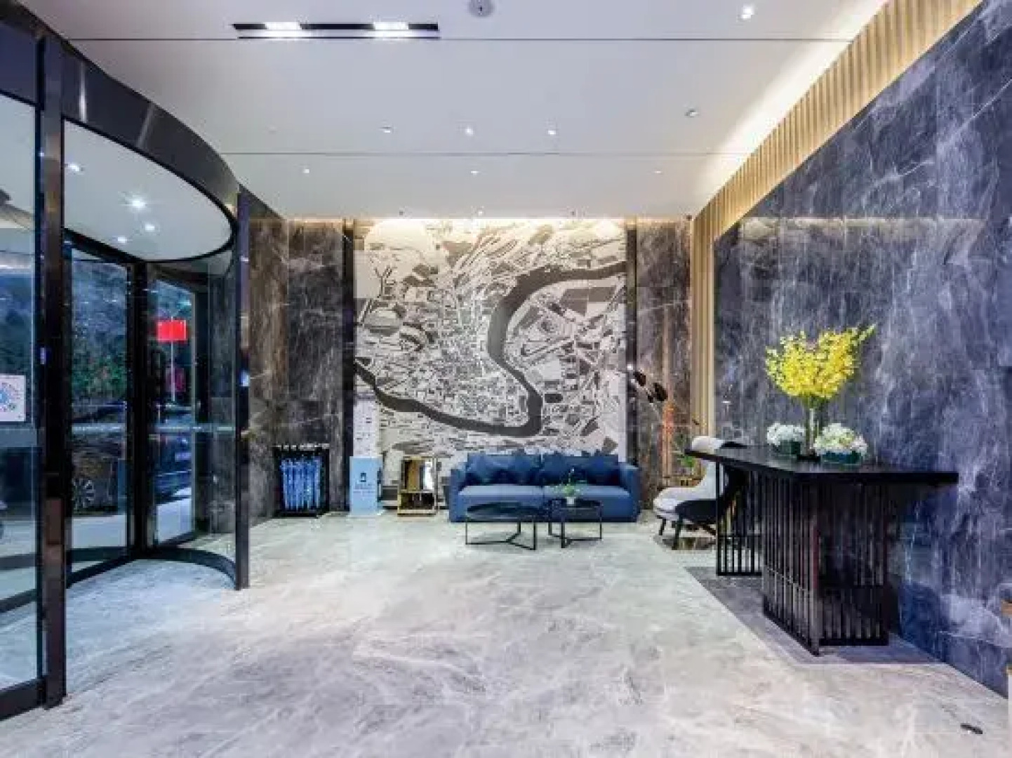 Echarm Hotel (Guigang Pingnan Central Square)