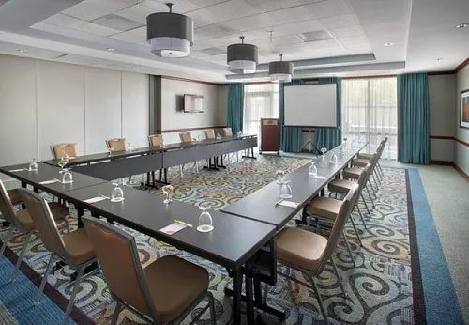 Courtyard Saratoga Springs