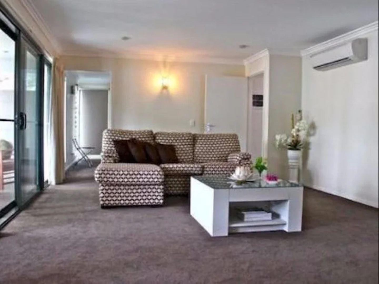 Breeze Bed And Breakfast