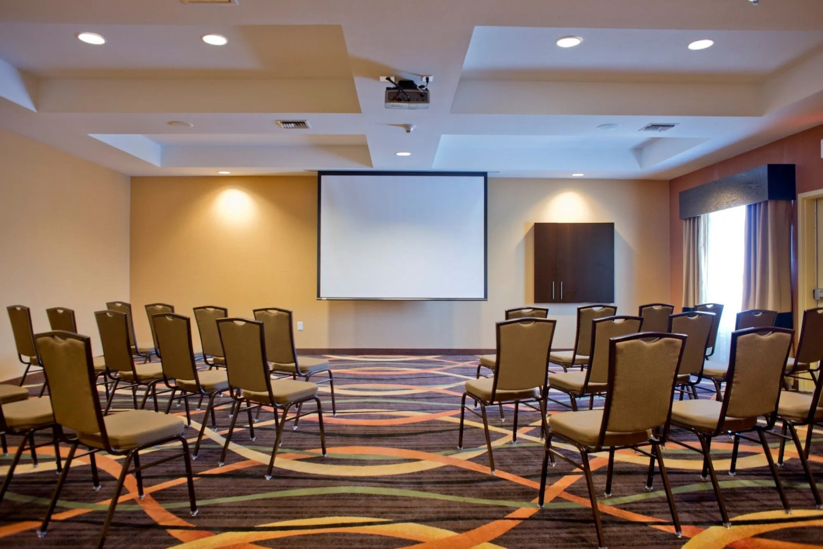 Holiday Inn Express Hotel & Suites Prattville South by IHG