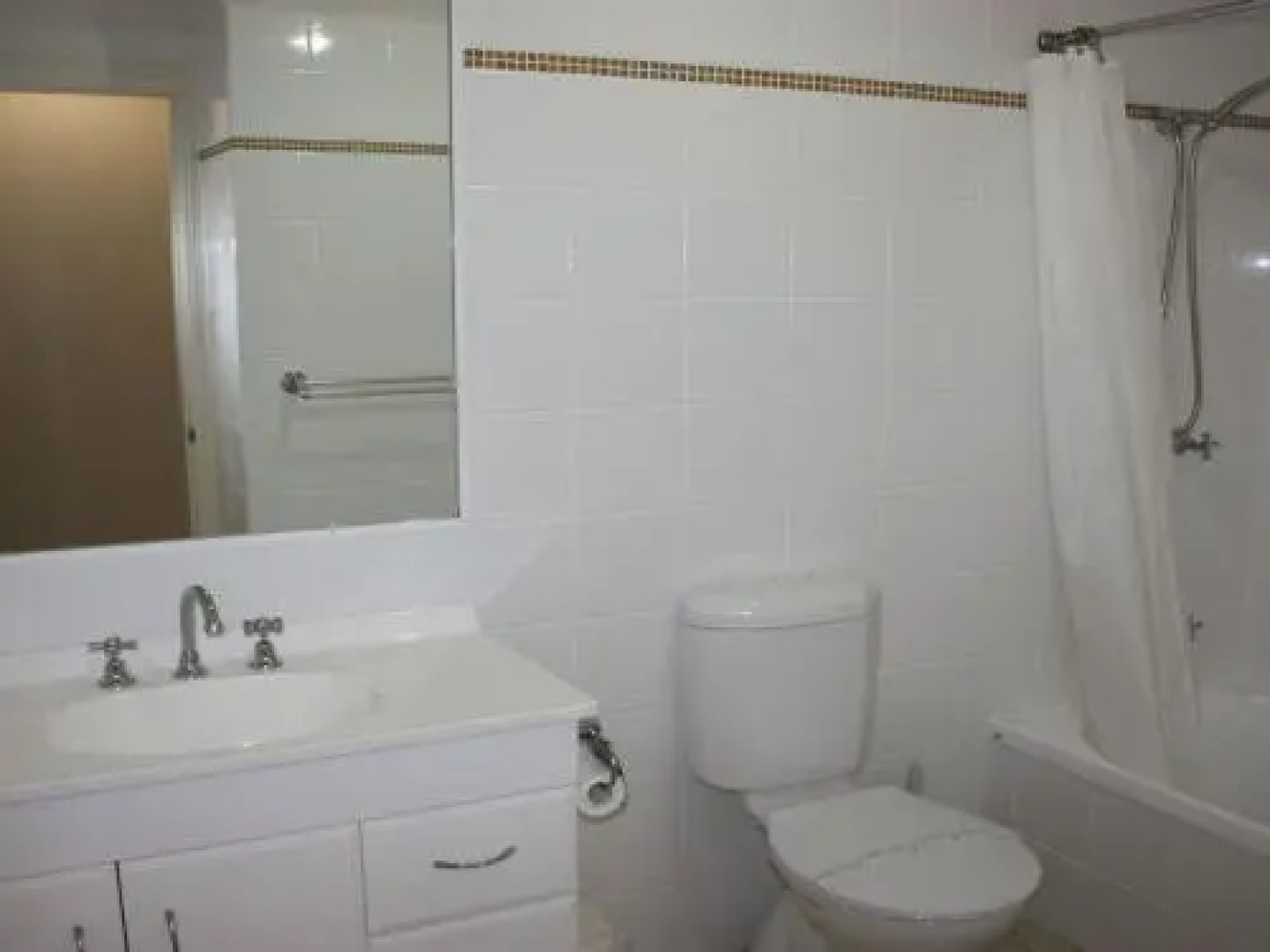 Tokelau 2 - Tuncurry Townhouse