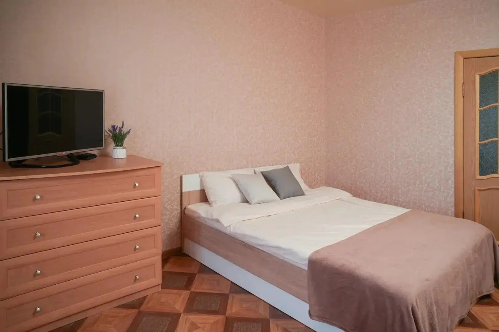 Апартаменты на проспекте 60 лет СССР 4