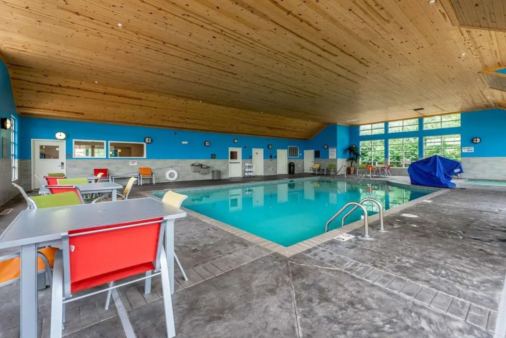 Comfort Inn & Suites