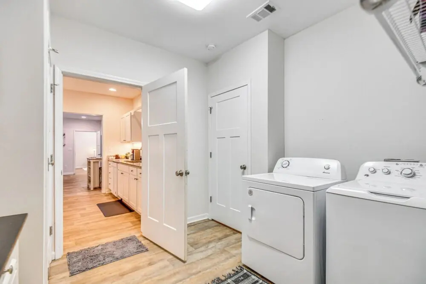 Pet-friendly Georgia Apartment: 8 Mi to Athens!