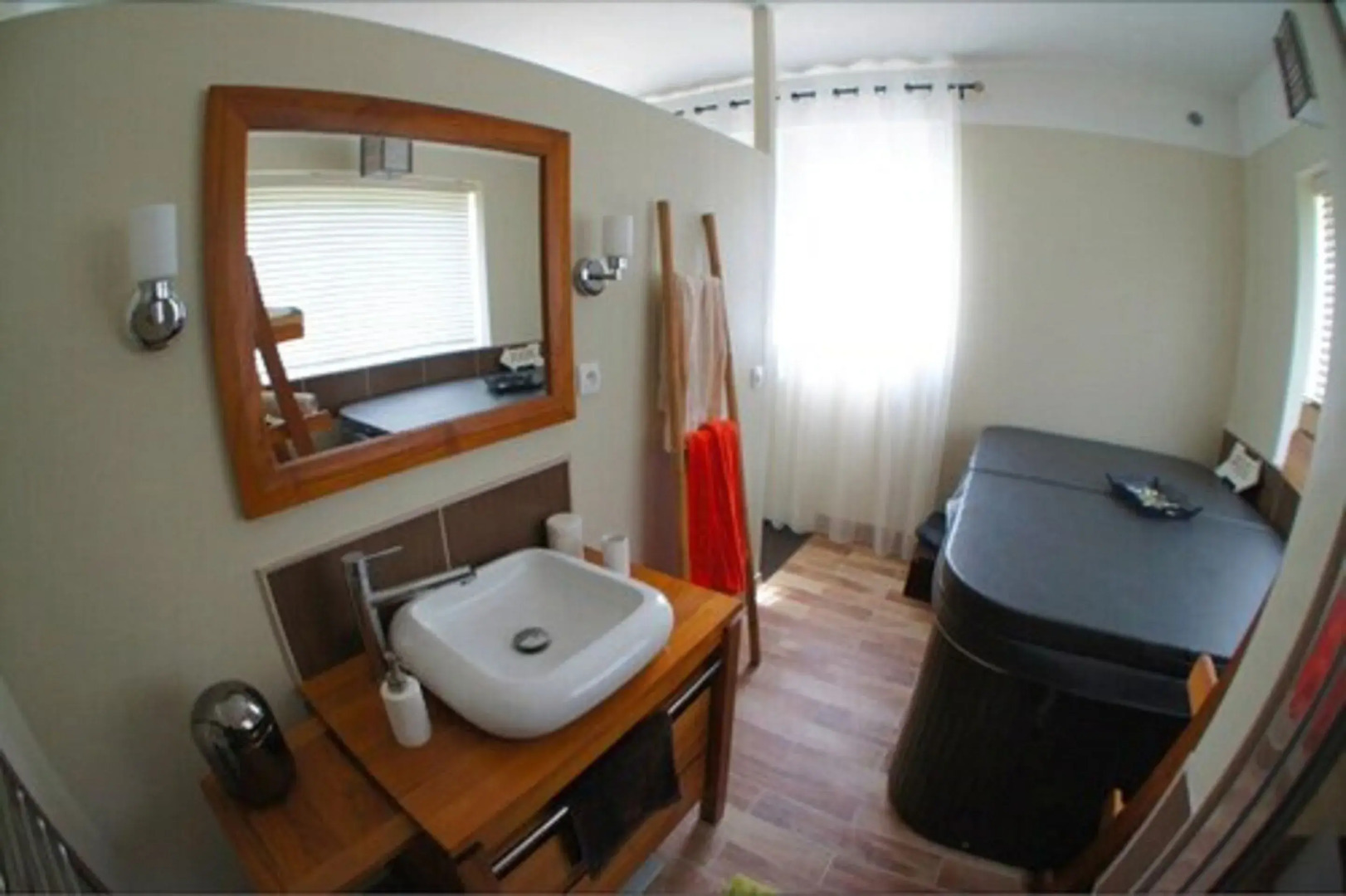 Bed & Breakfast Crosne Plazza & Spa