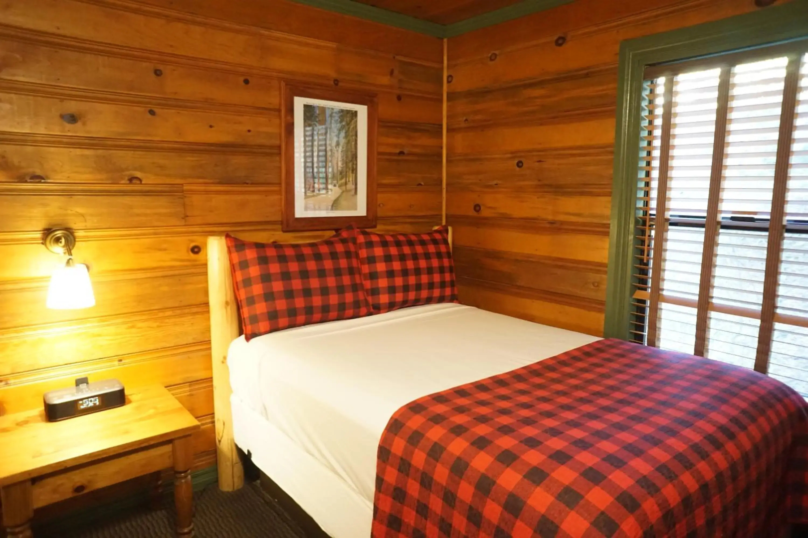 Shaver Lake Village Hotel