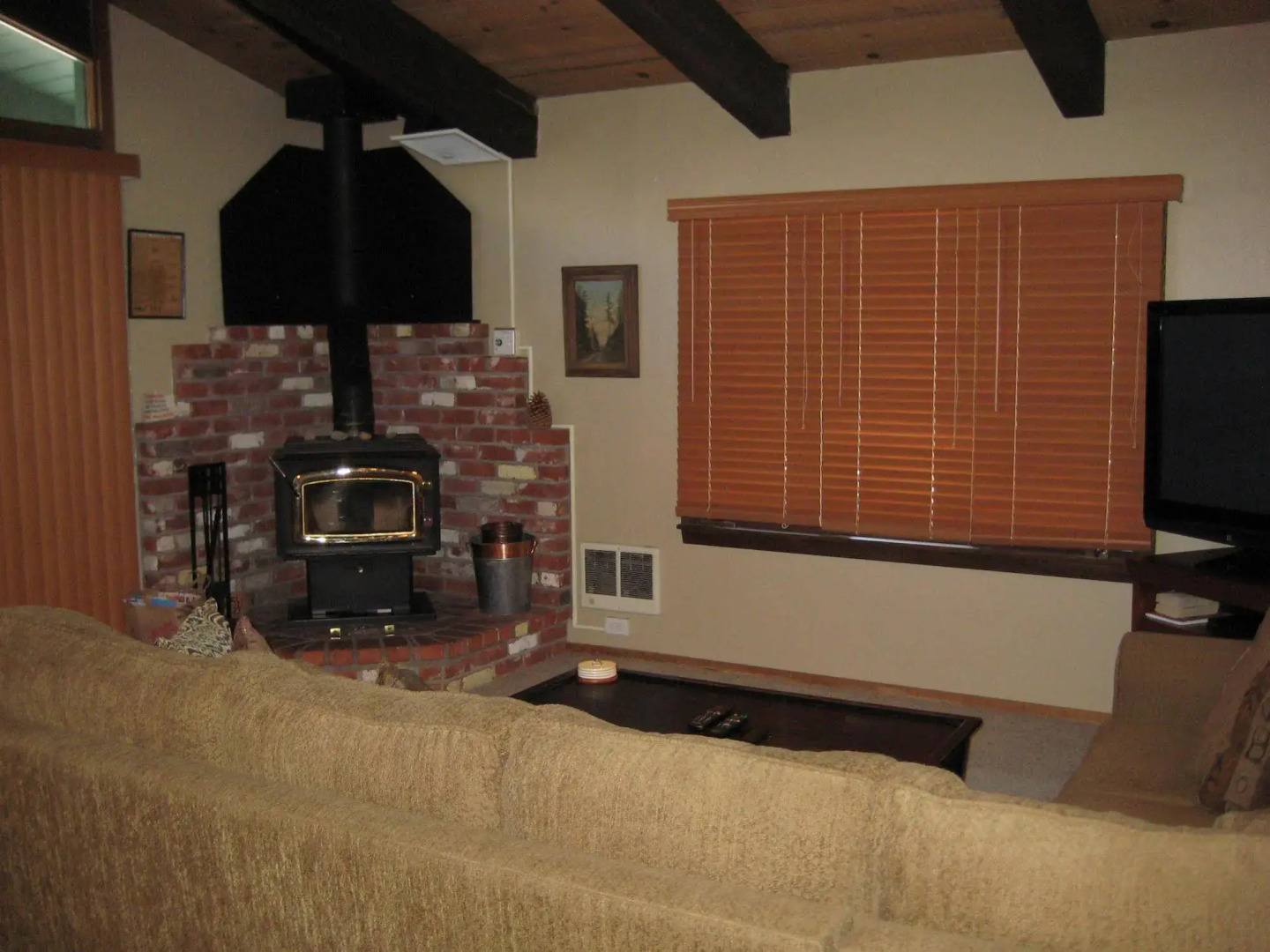 Chateau Sans Nom by Mammoth Reservation Bureau