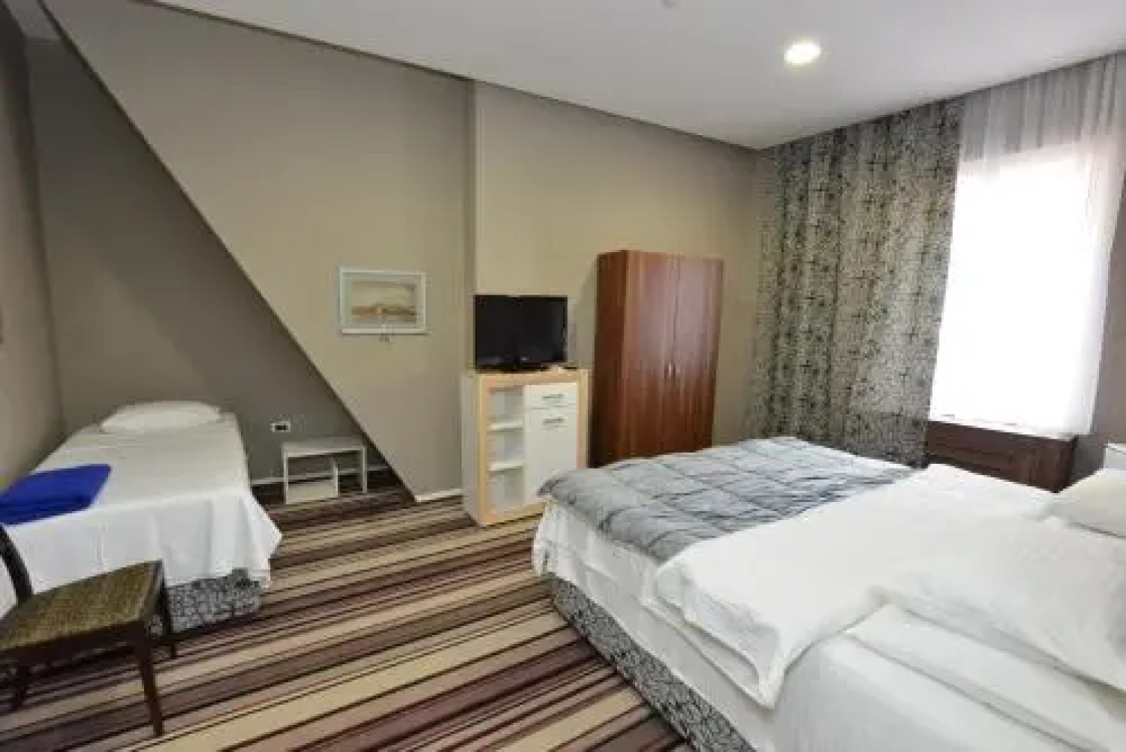 B&B Bouquet Wine House