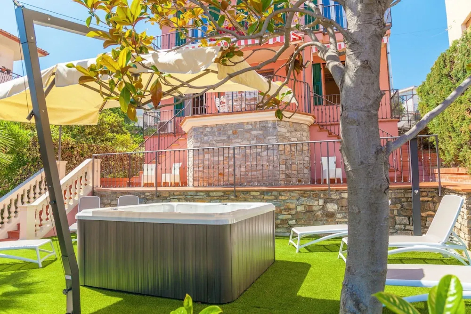 Villa Magnolia Costarainera