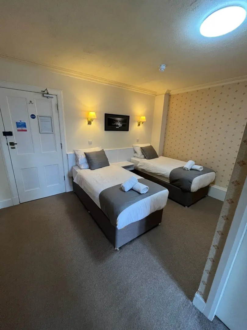 The Stromness Hotel by Paymán Club