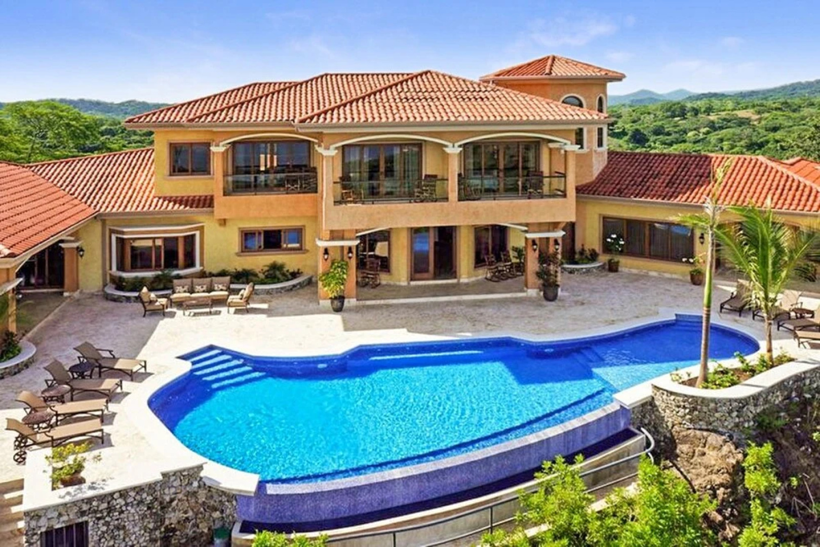 Amazing Ocean View 8 Bedroom Villa