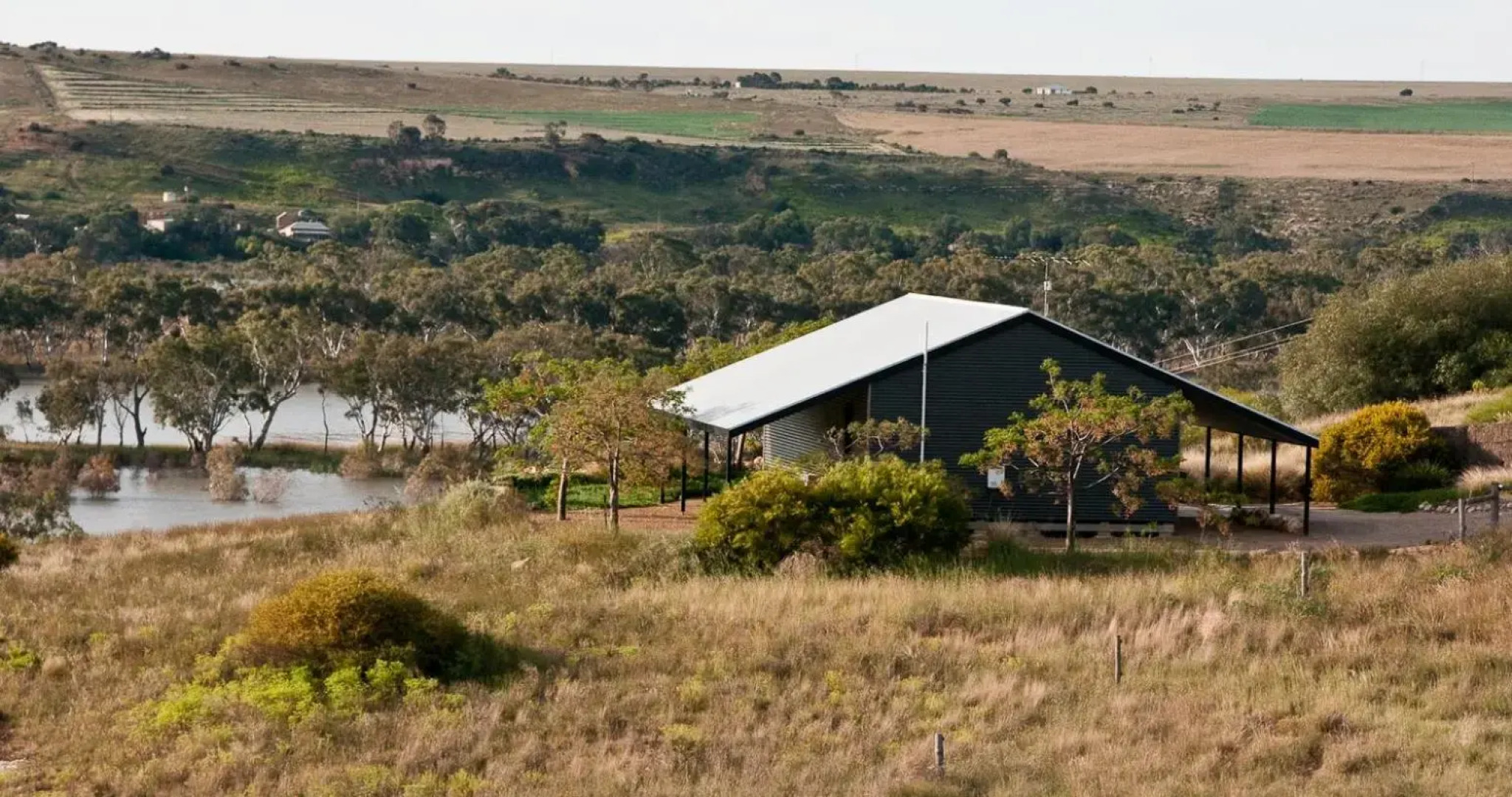 Romantic Getaways at Riverview Rise Retreats