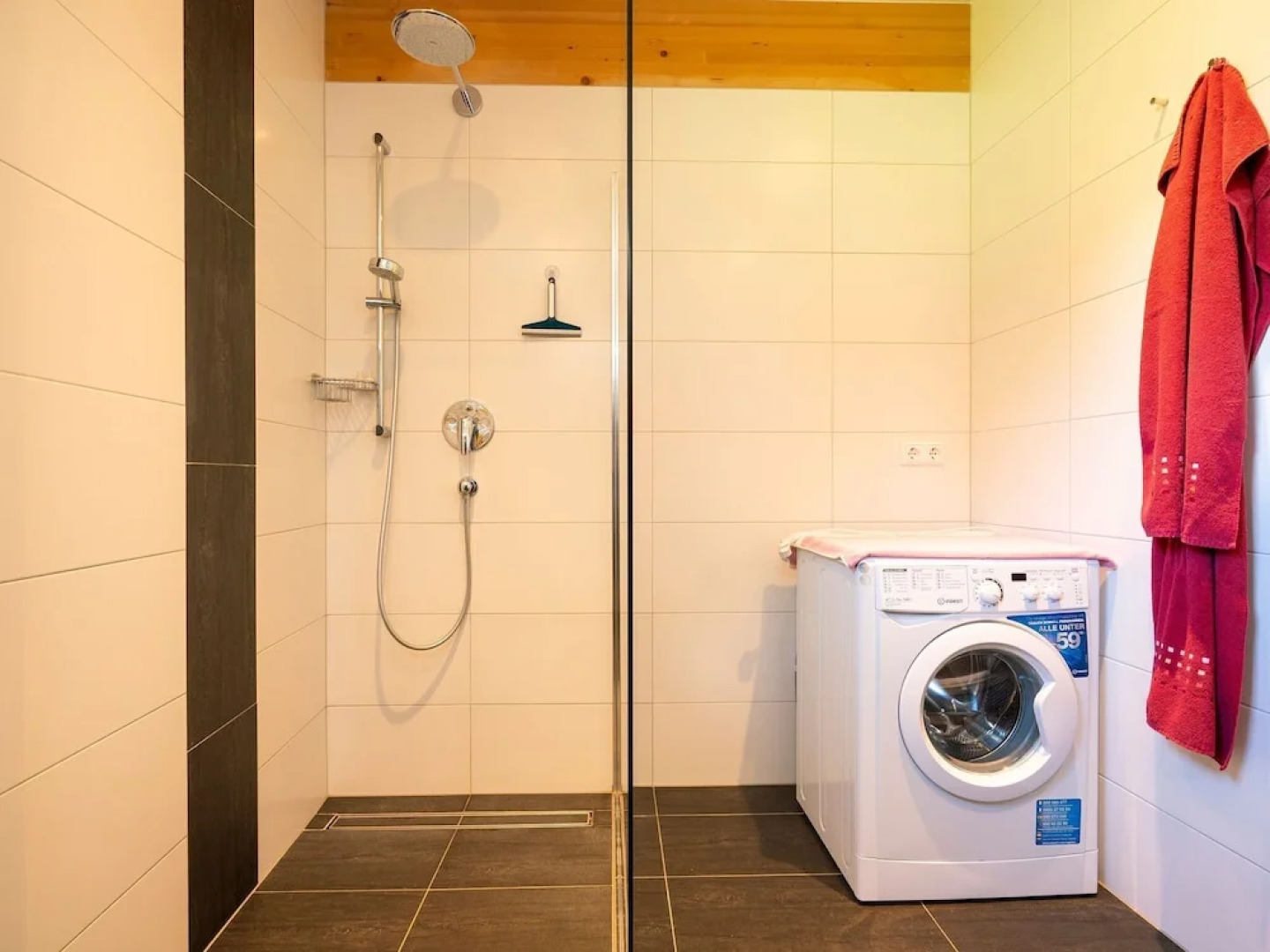 Sunlit Apartment near Ski Area in Weissensee