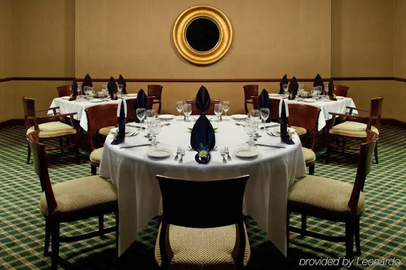 Holiday Inn Cleveland-Airport