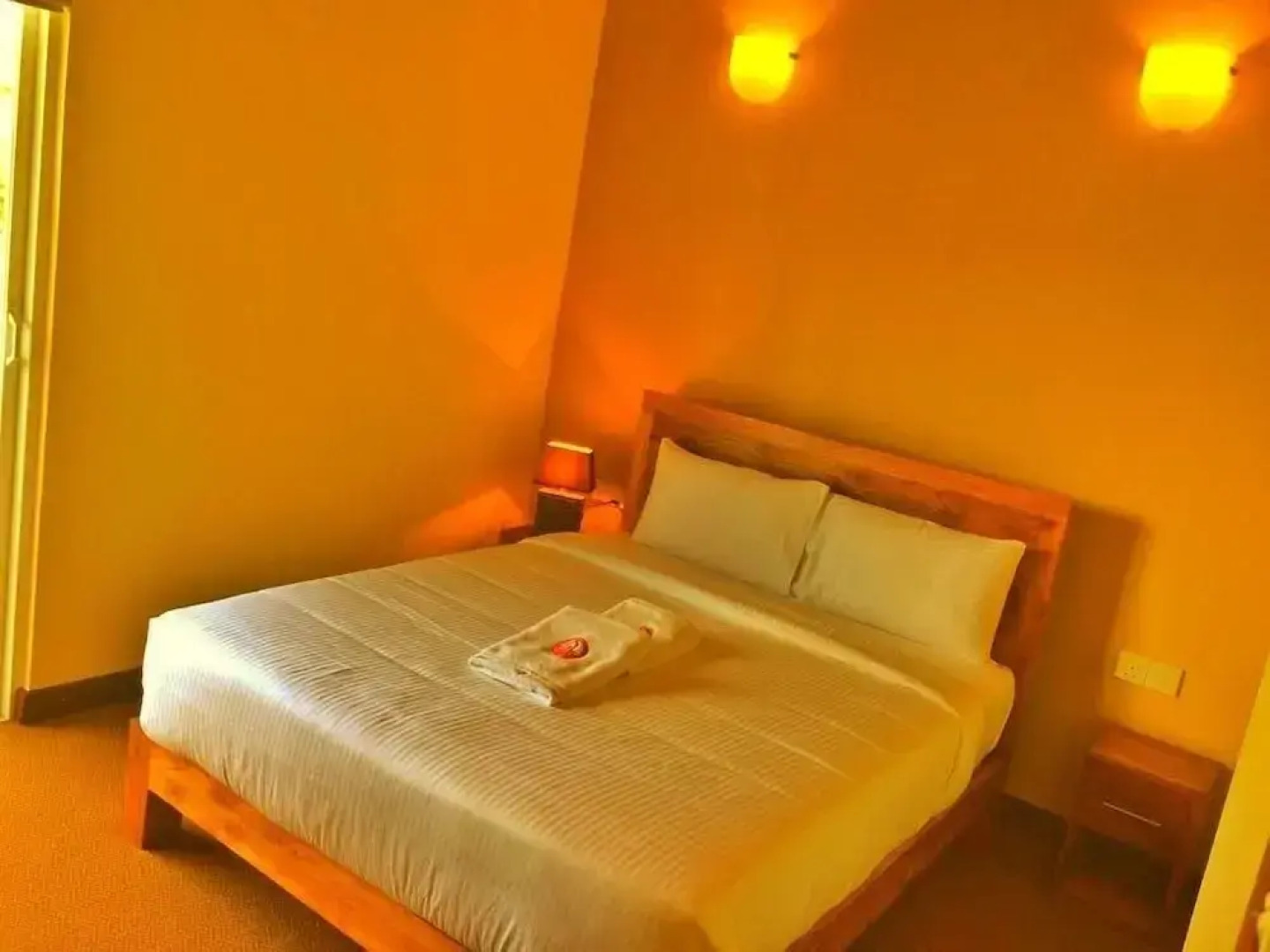 LOTUS Luxury Apartment