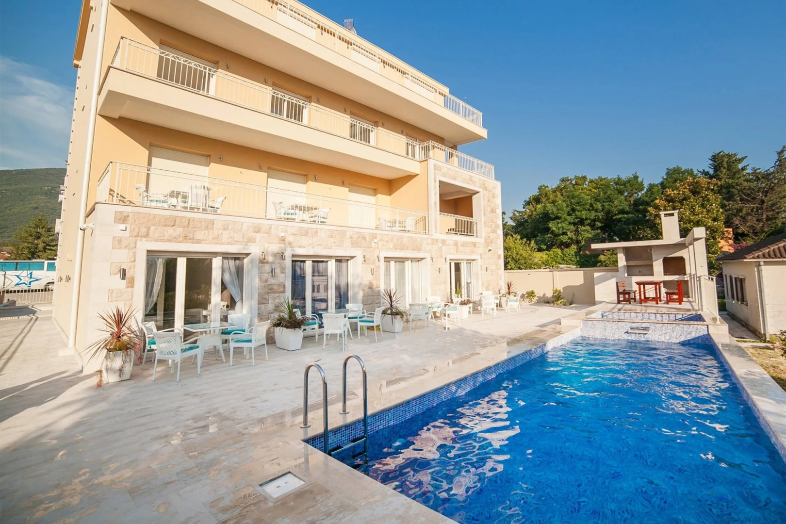 Sea Point Apart hotel Tivat