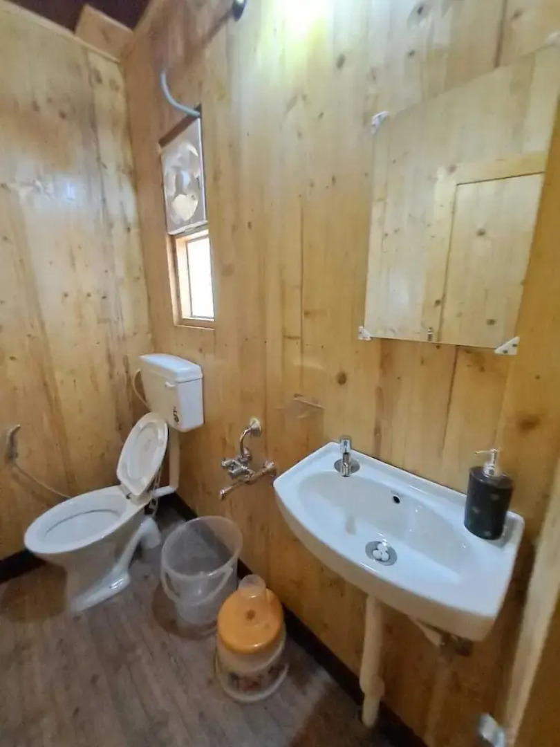 Cheetah Farms Jungle Stay