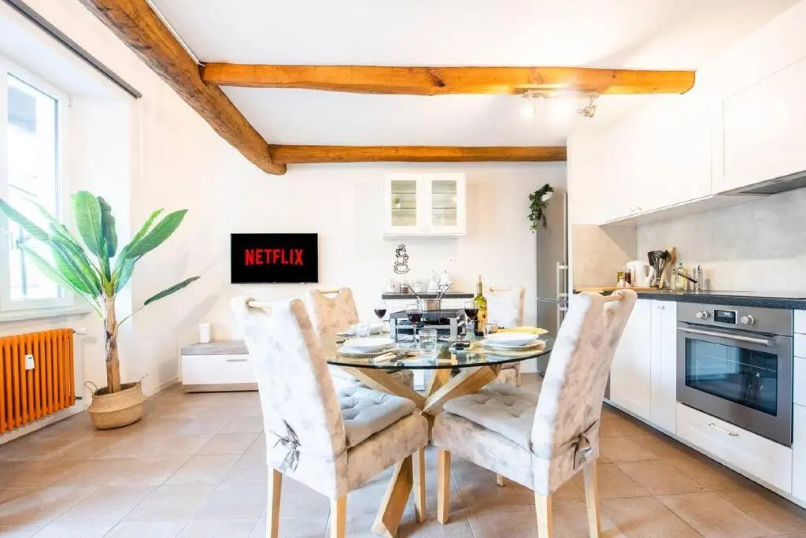 [Bellinzona] Rustico Loft a 5 Stelle con Netflix