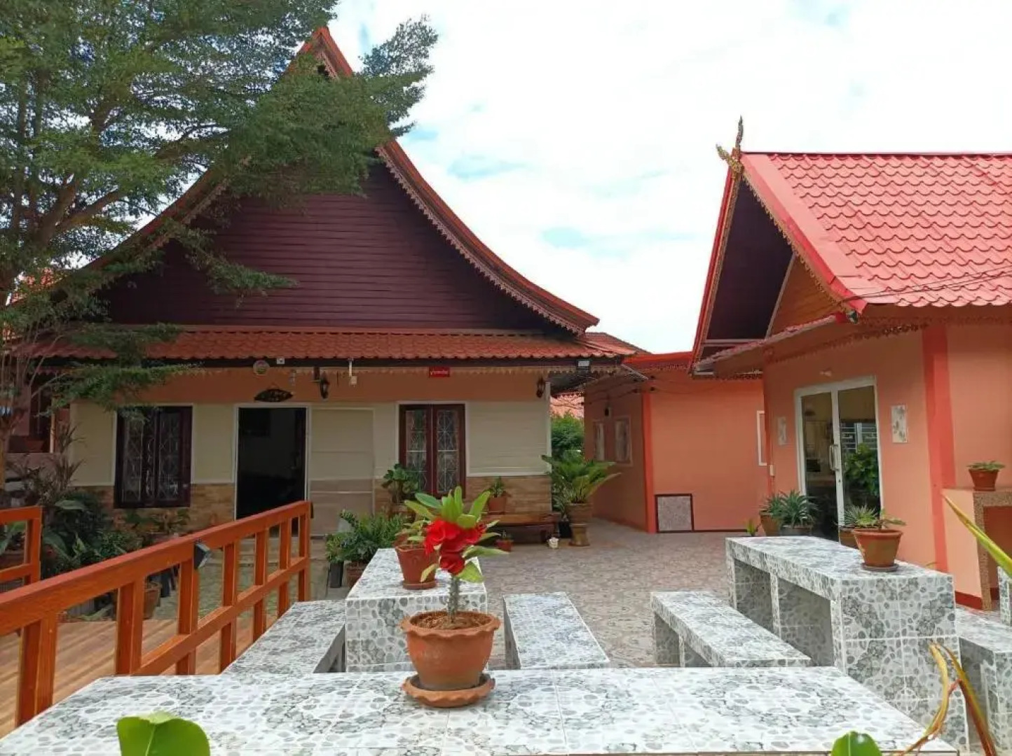 Vimanmek Hotel and Resort