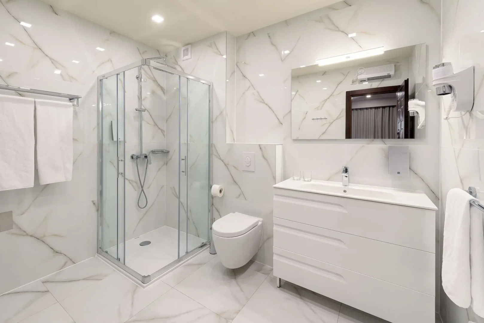 Hotel Central Beach 9