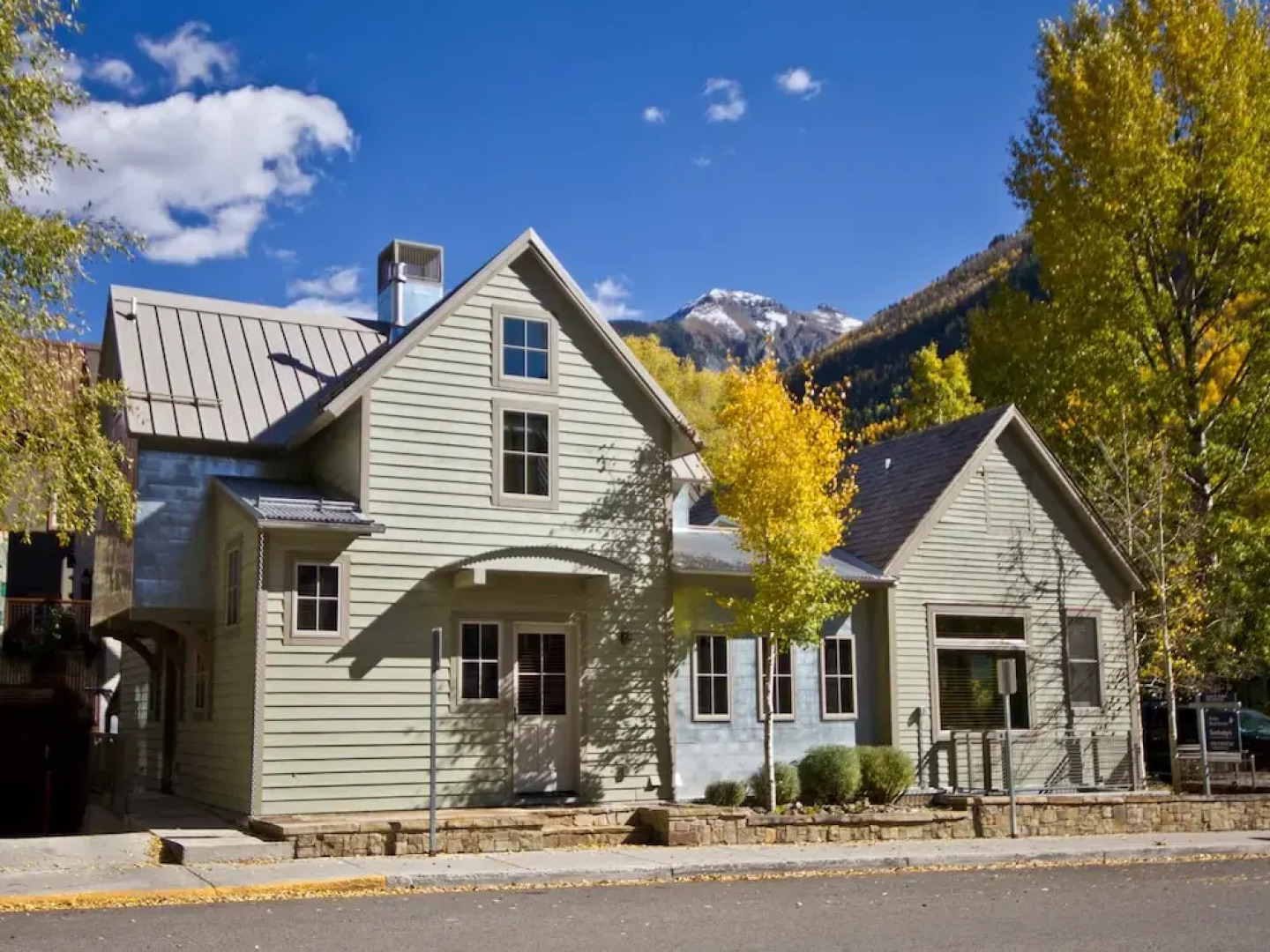 Christel - Peaceful West End Home, Downtown Telluride, Walk to Ski