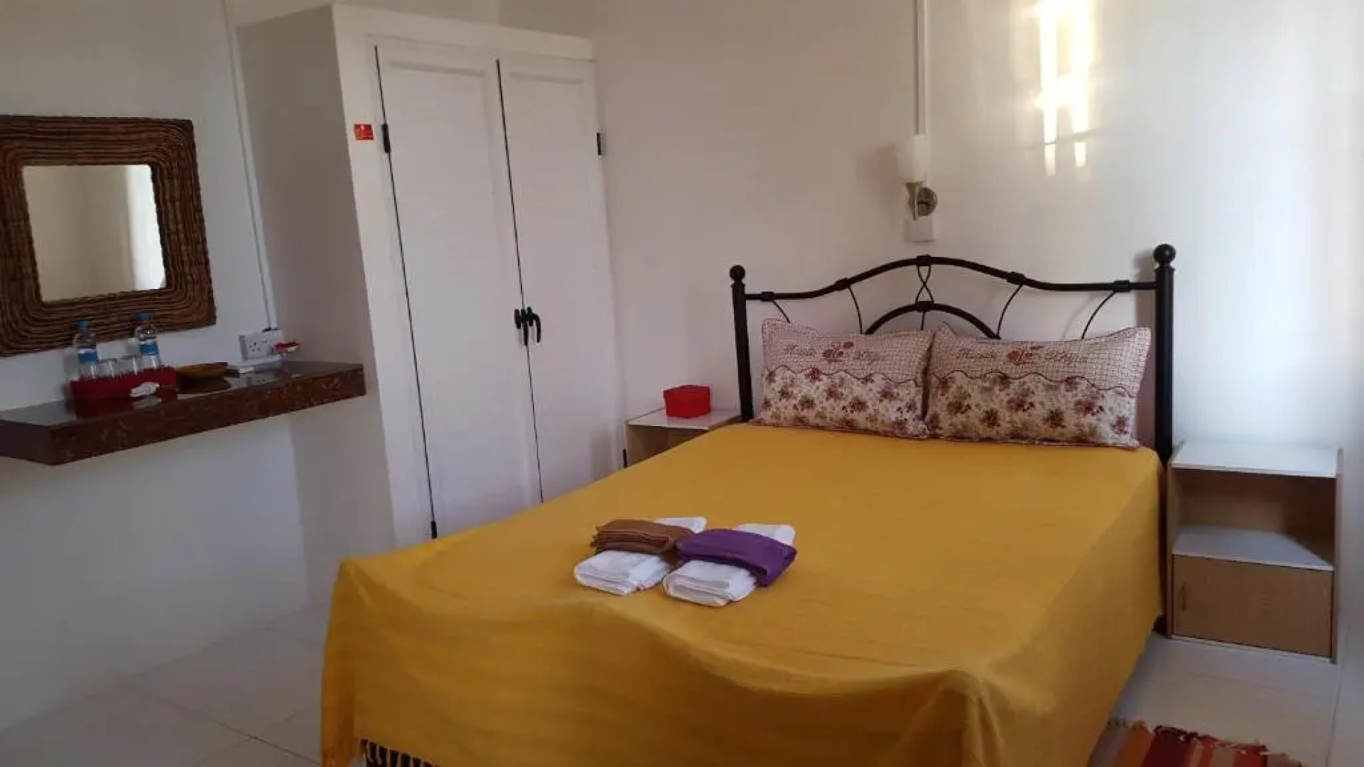 Chez Johnny - Blue Bay