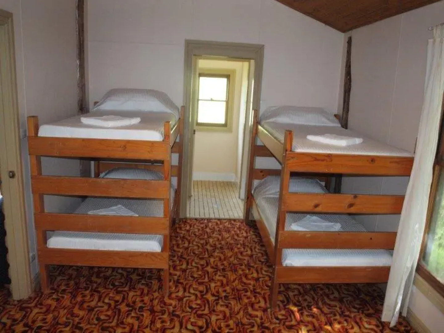 Tristania Tops Barrington