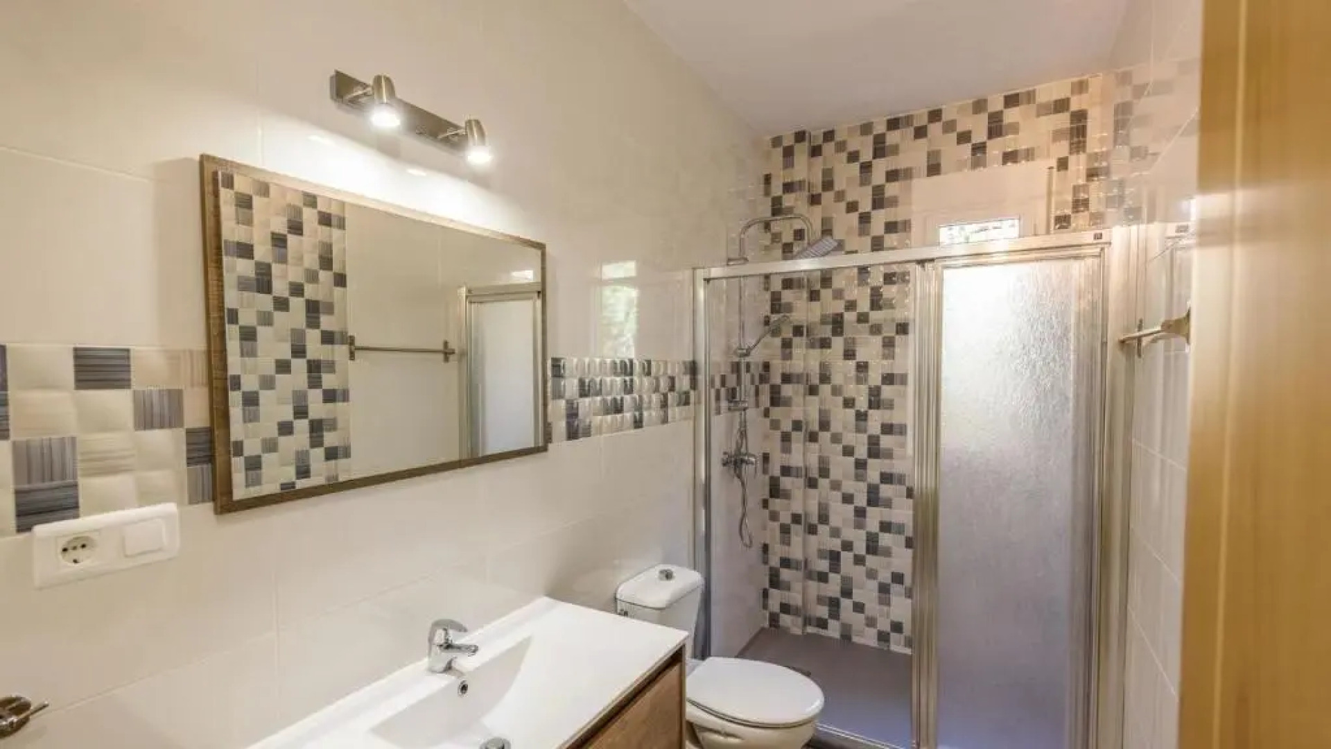 Cortijo La Encina Sayalonga by Ruralidays