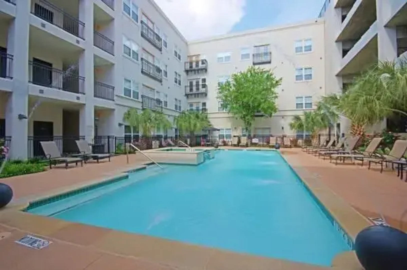 Amazing Oak Cliff/Garlan