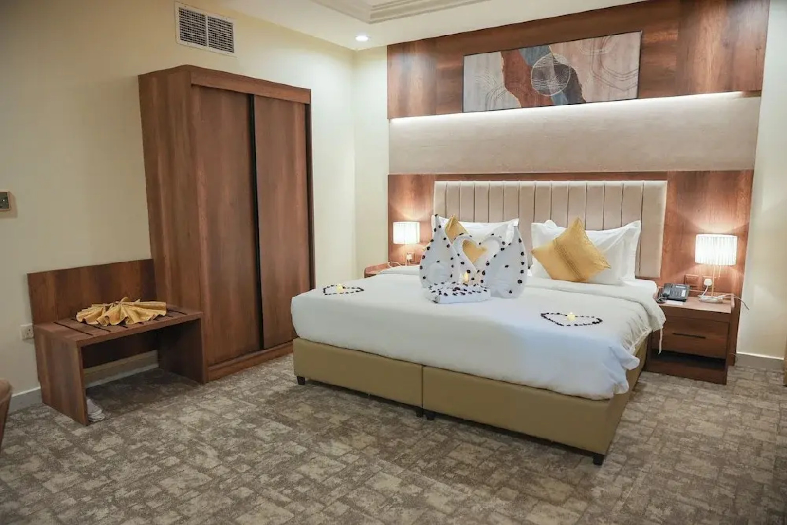 AL MADA AL Arabia Hotel