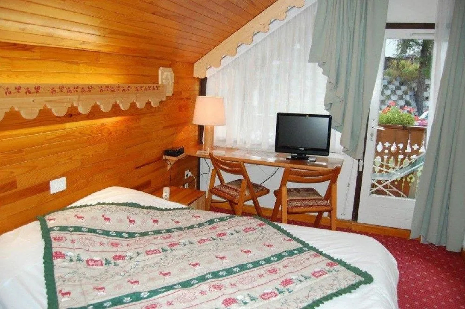 Chalet Hôtel L'Ecureuil