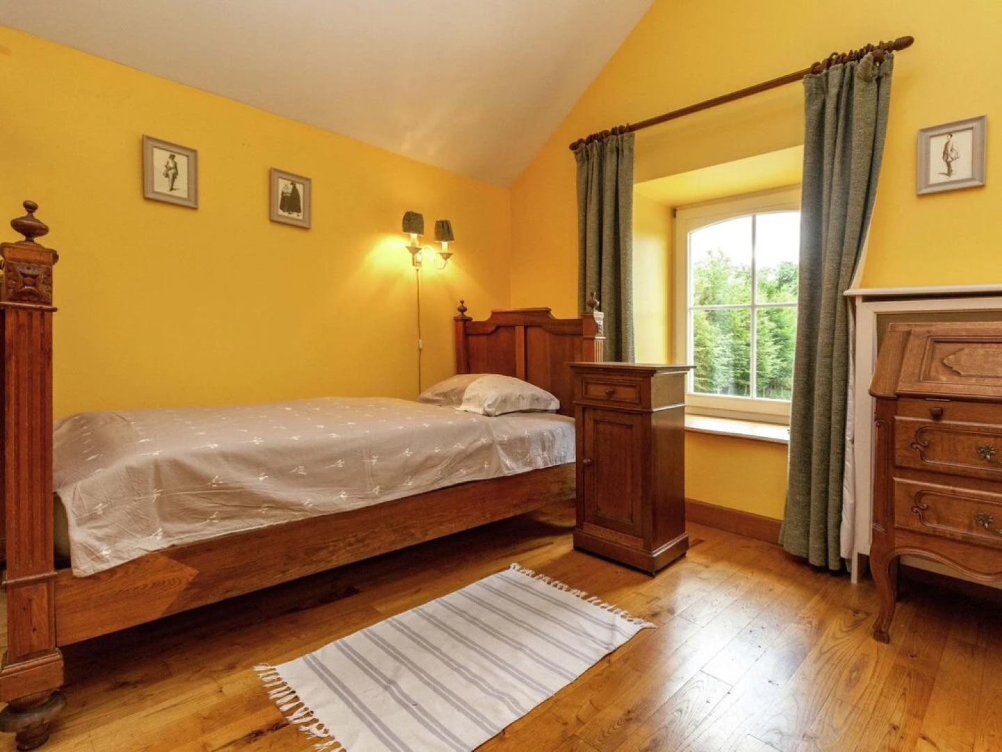 Wonderful Holiday Home in Saint-hubert With Sauna