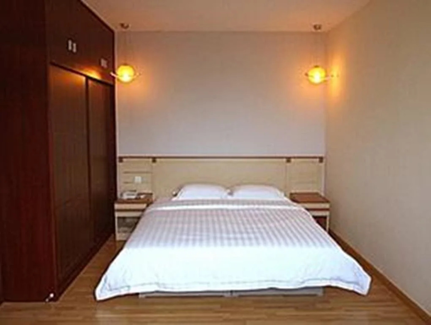 Foshan Suerye Weibang Hotel