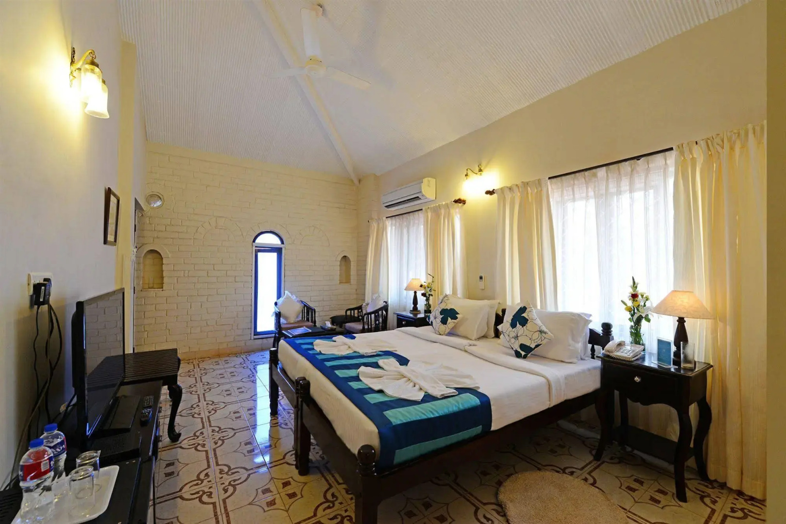 The Tamarind Hotel Anjuna, Goa