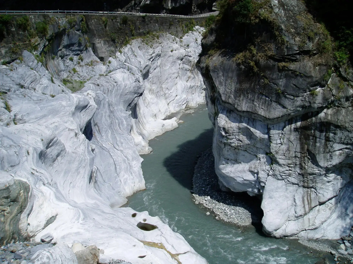 Taroko Tienhsiang Youth Activity Center