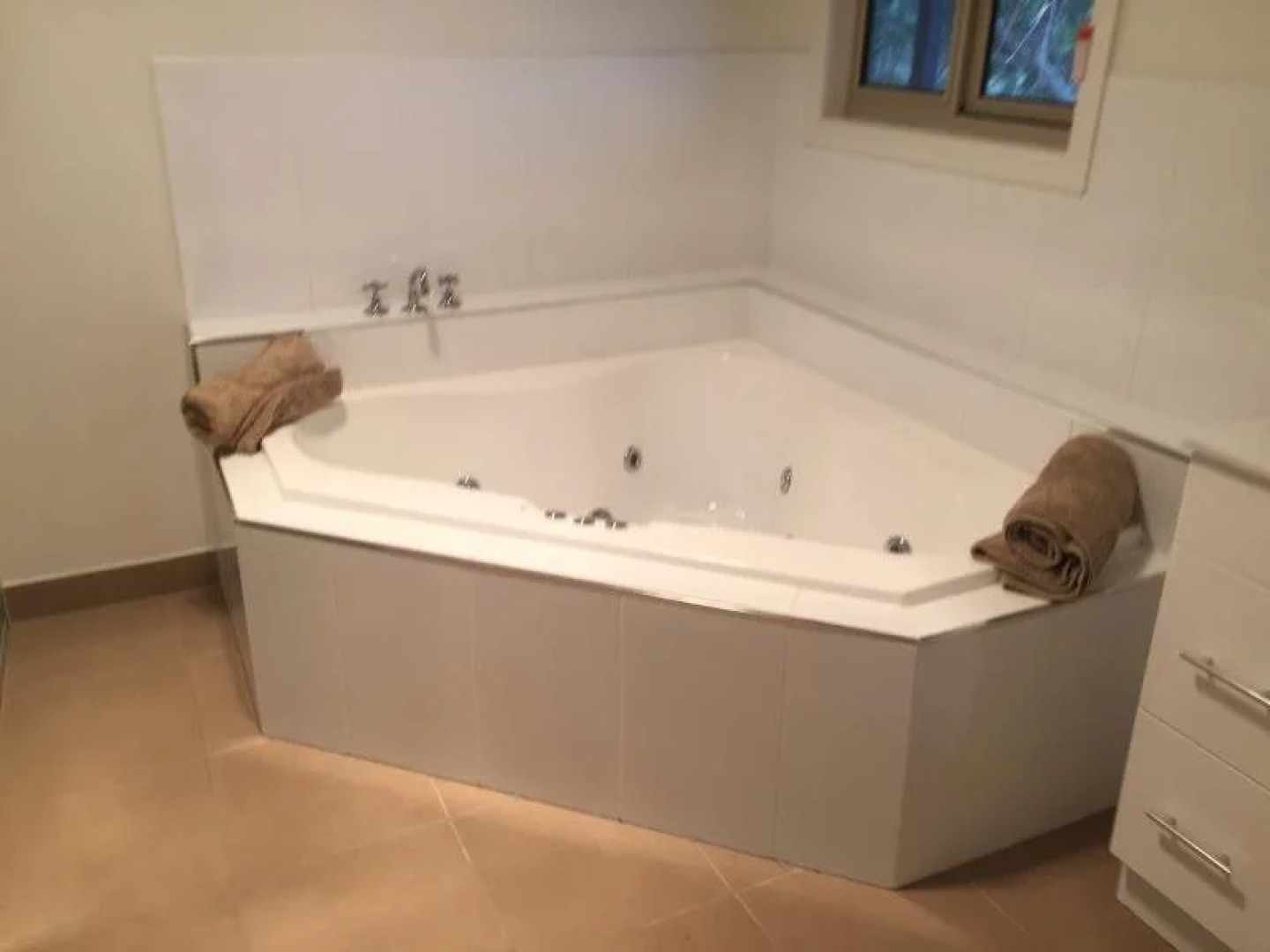 Curdievale Riverfront Lodge