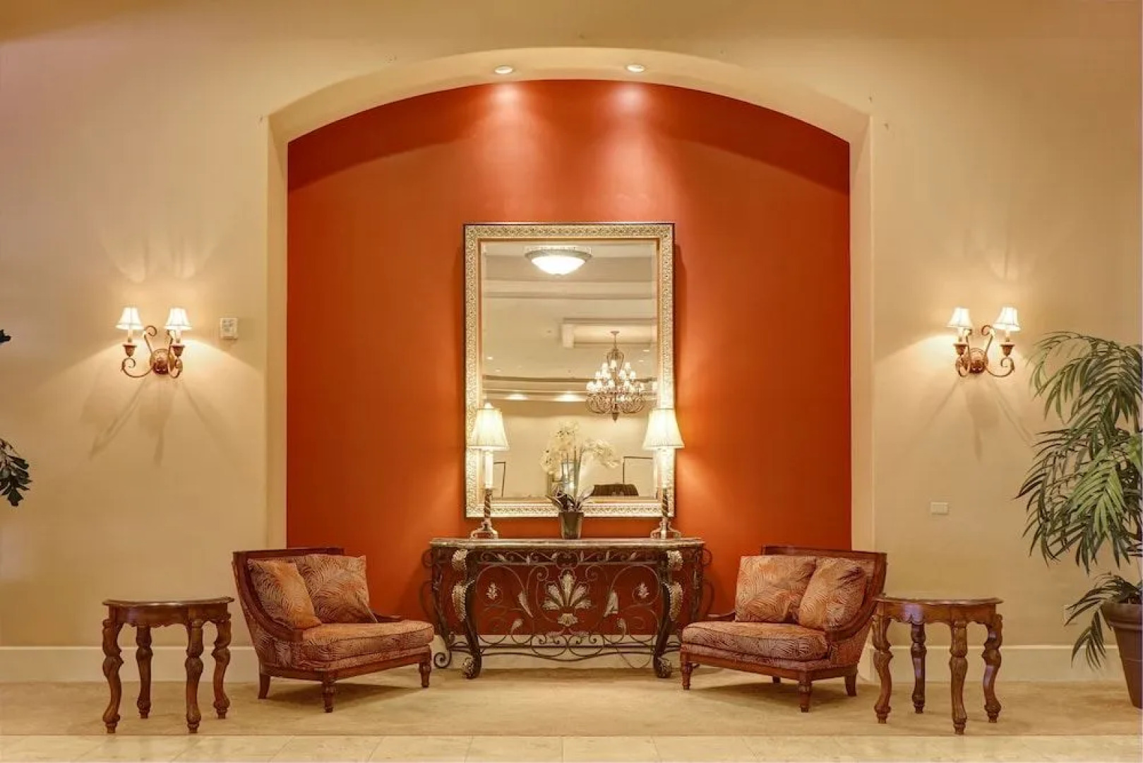 The Grand Hotel - Salem