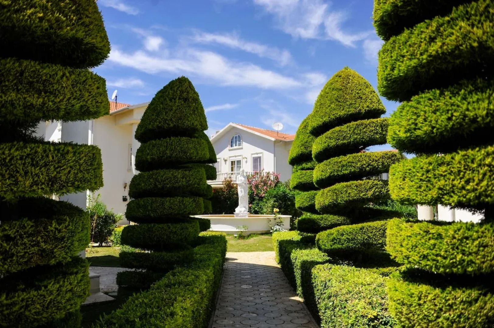 King Penelope Villas