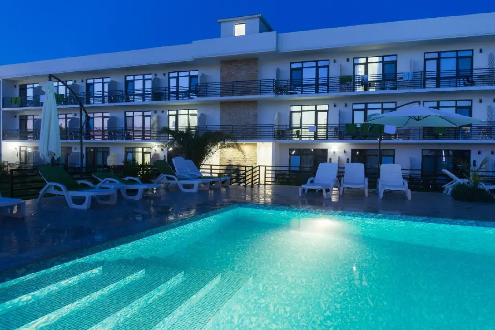 Club Resort Hotel «OASIS»